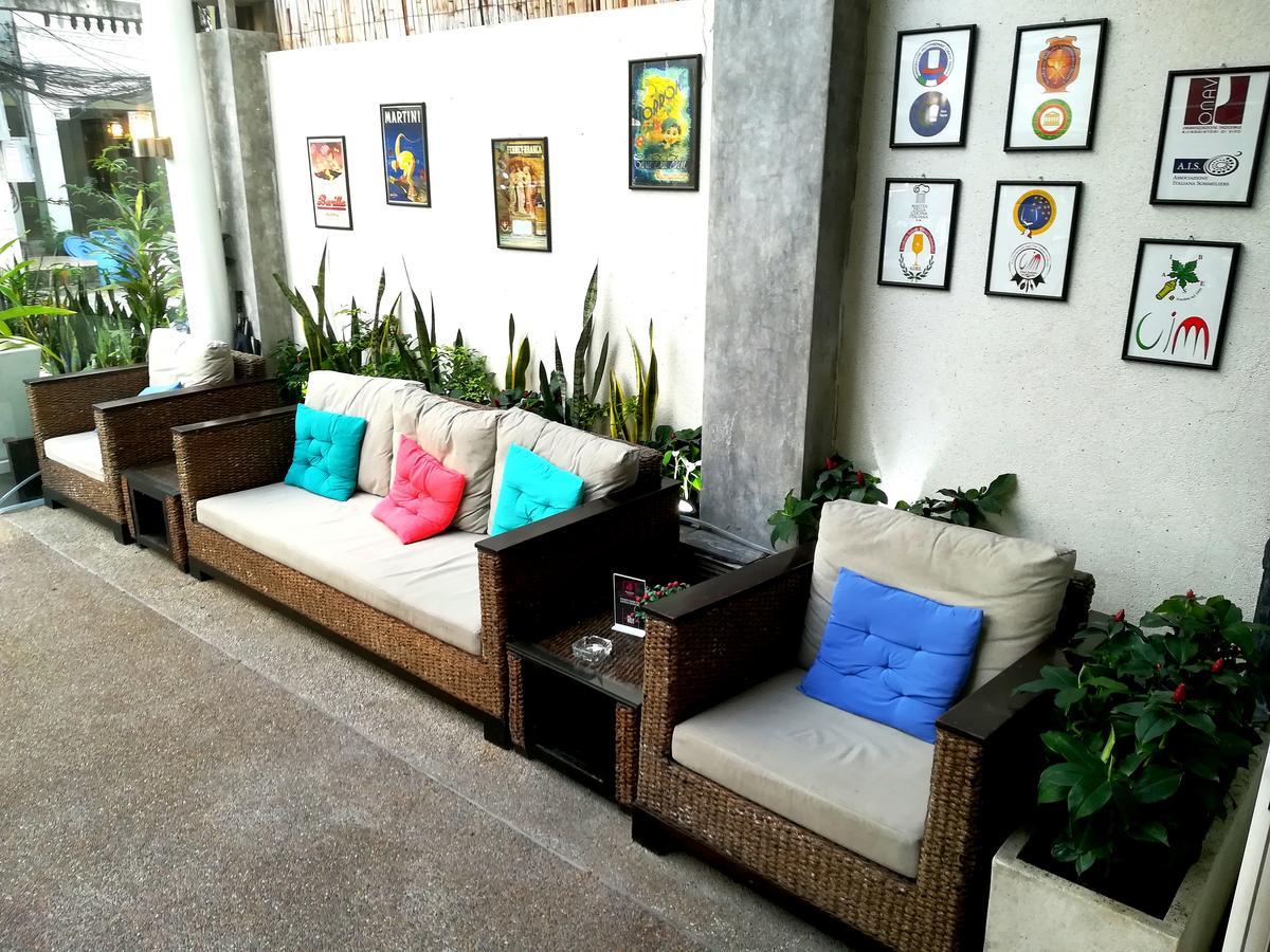 Nirvana Hotel Patong Buitenkant foto